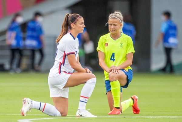 taking the knee