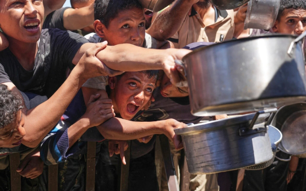 starving Palestinians 