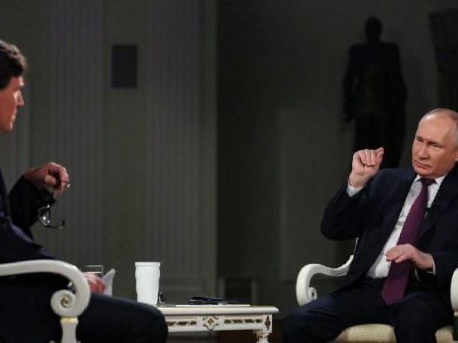 Tucker Carlson Committed &lsquo;Treason&rsquo; to Interview Russian President Vladimir Putin&hellip; and the World Loved It!